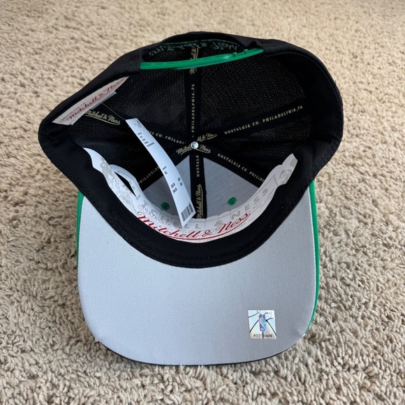 Boston Celtics Hat Mitchell & Ness Pro Crown Snapback Green Black Team Logo Cap - Picture 4 of 8